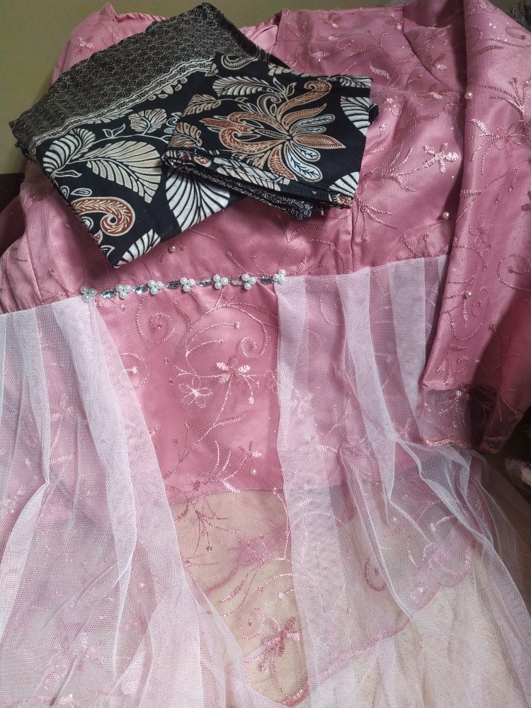 Kebaya Couple Semi Prancis Katun Bahan Kebaya Semi France Corneli Couple Anisa Batik Couple