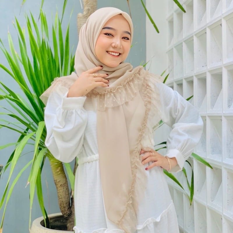 SEGIEMPAT BELLASQUARE DOTY/BELLASQUARE REMPEL DOTY/SEGIEMPAT BELLA RAPUNZEL HIJAB RUFFLE SQUARE