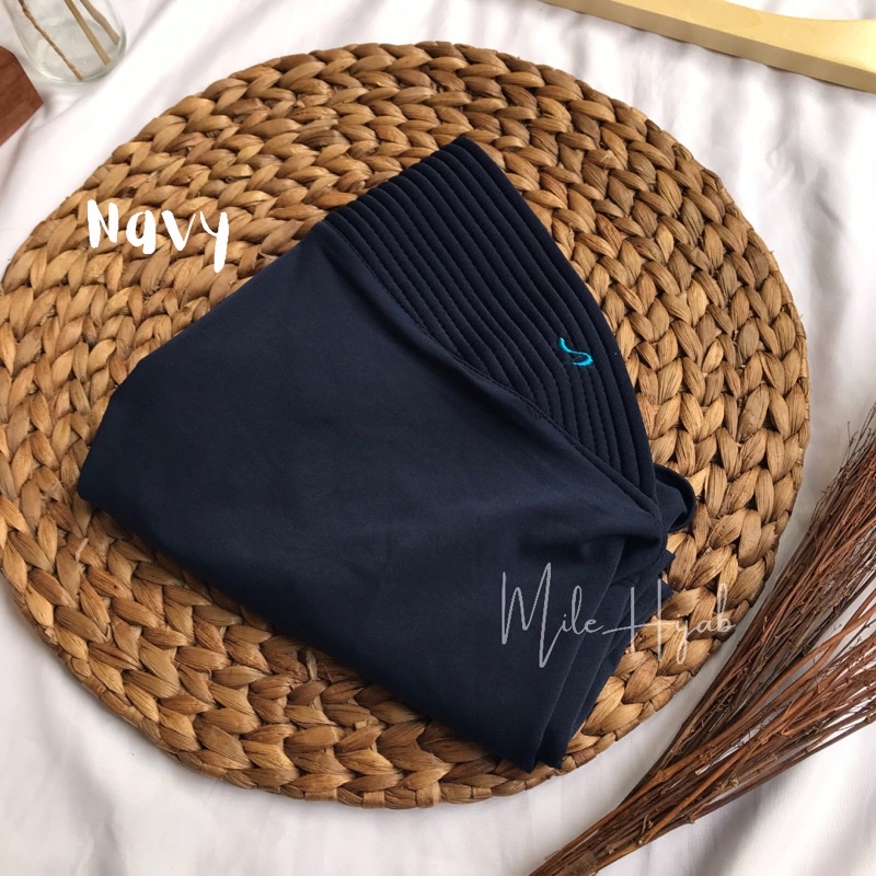 Bergo Hamidah Jilbab Jersey Menutup Dada Kerudung Olahraga Instan Premium-Navy