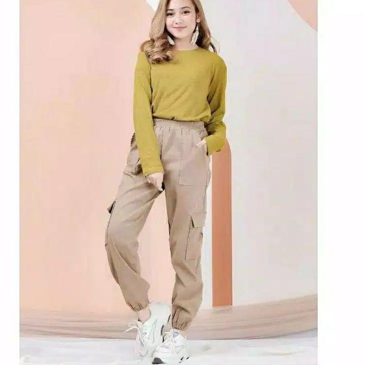 SALEE.. JAKET JEANS CROP OVERSIZE/ JAKET JEANS CROP JUMBO/JAKET JEANS JUMBO WANITA/JAKET CROP RAWIS 