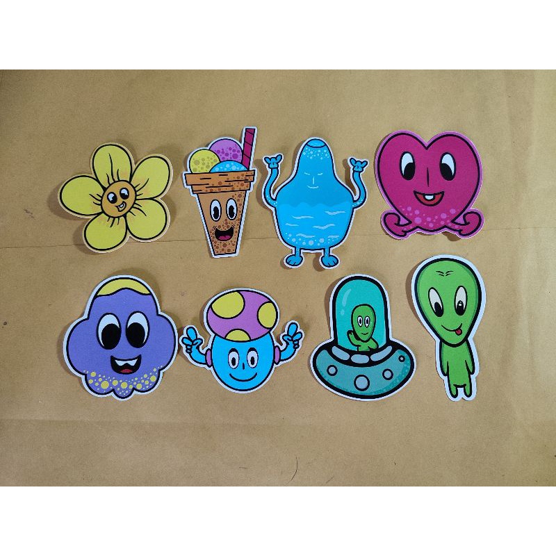 

Stiker karakter lucu murah isi 8desain