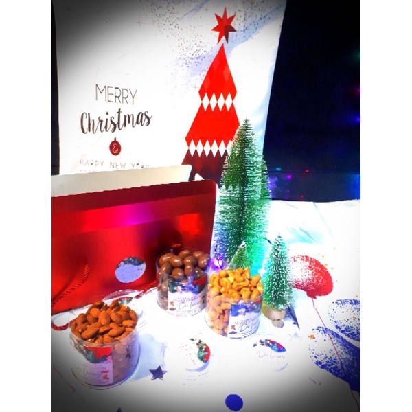 

Hampers Of Joy | premium christmas hampers