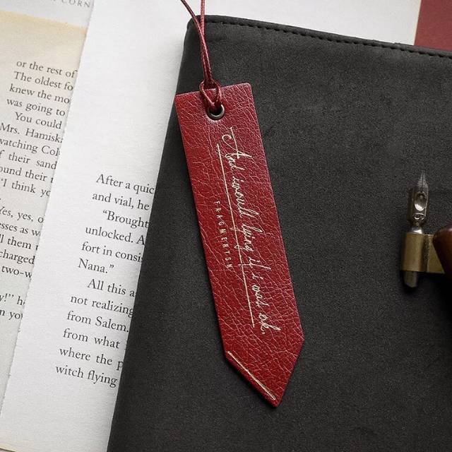 

Leather bookmark - red (D)