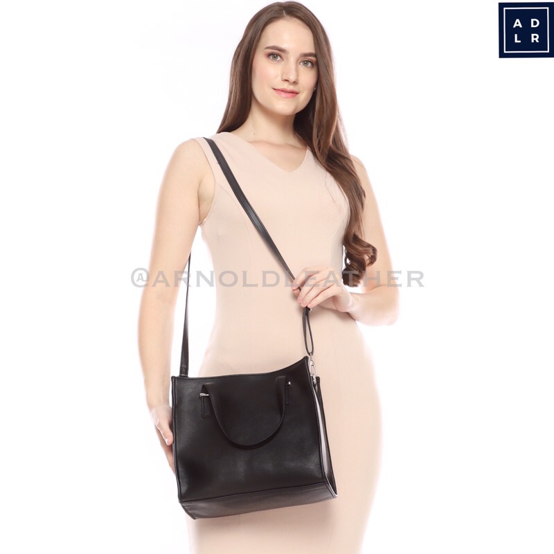 Avery Tote Bag / Shoulder Bag / Tas Kerja Wanita