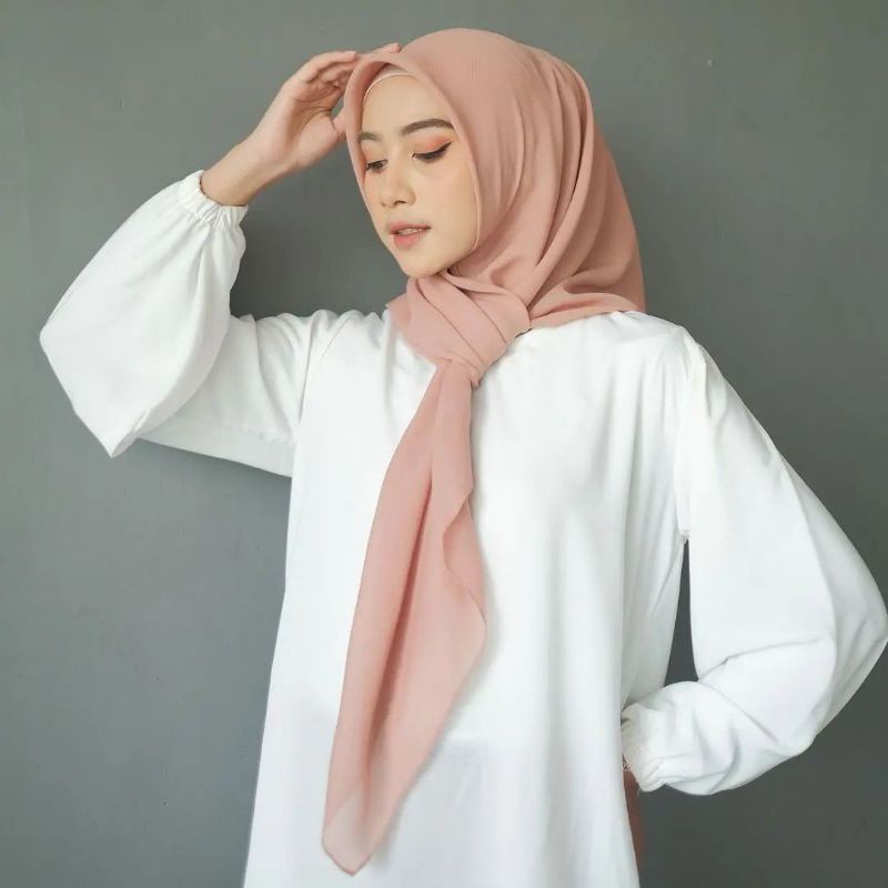 Jilbab Kerudung Hijab Tudung Segiempat Paris Premium Pinggiran Kelim Ukuran 115x115 cm