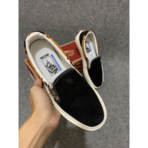 SEPATU V4ns Slip On Steadmen Fish Tuna Kualitas Premium / V4ns slip On OG Black white premium Original