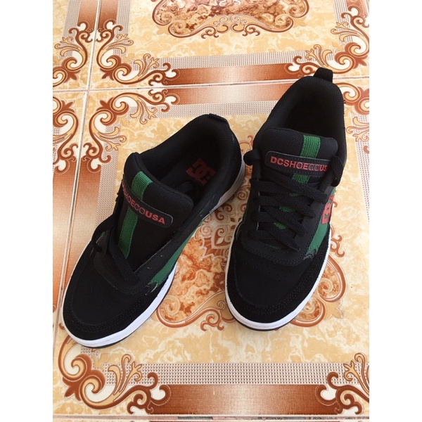 Preloved DC Shoes Penza Hijau Black size 39