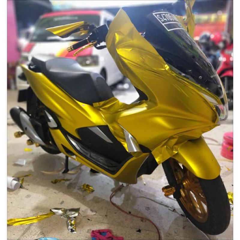 

Stiker Sticker Skotlet Metalik Doff Gold Motor Mobil Matt Chrome Gold Doff lebar 50cm Sticker Kuning Doff Skotlet Kuning Doff Satin