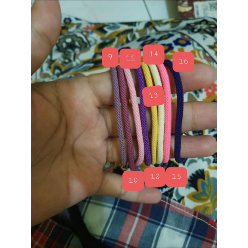 Gelang tali untuk charm