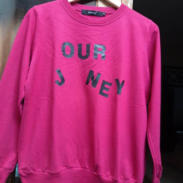 Preloved sweatshirt deenay