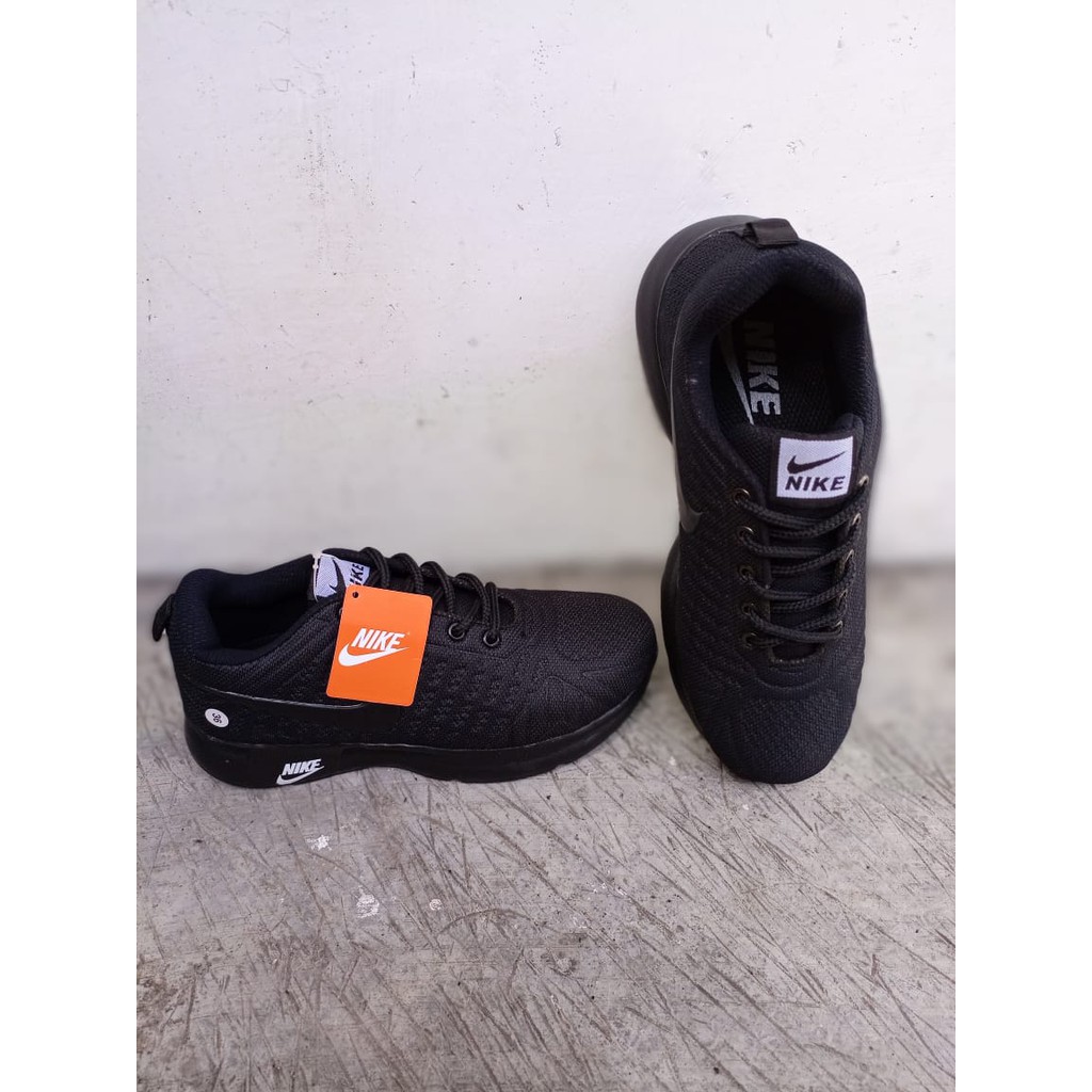 SEPATU SEKOLAH HITAM POLOS laki perempuan full hembos BAHAN SUEDE BLUDRU strubelan