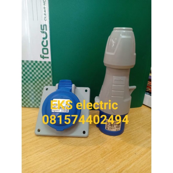 LEGRAND PANEL MOUNTING 16A 3PIN 2P+E 1SET STOP KONTAK SOCKET LEGRAND 1phase
