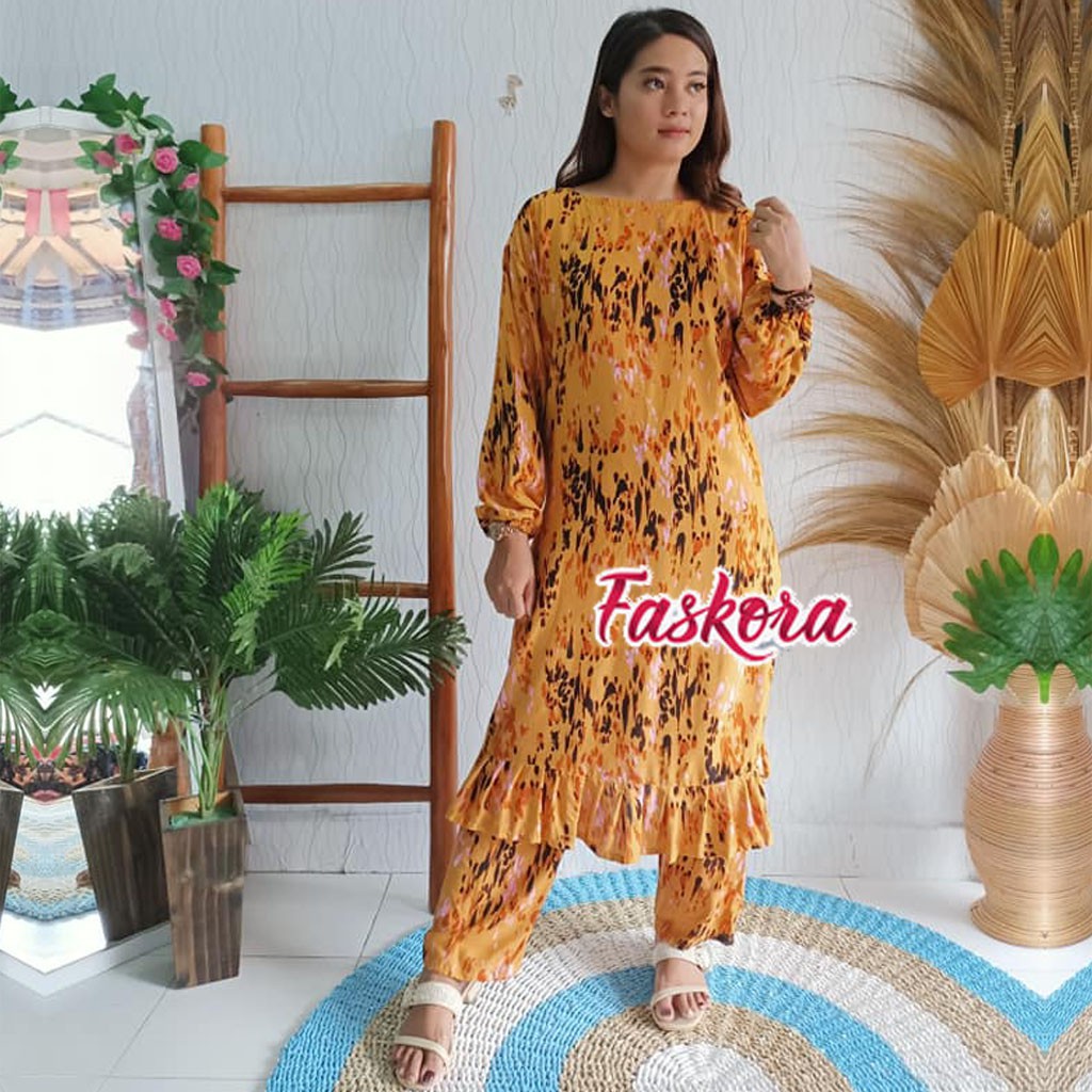 Baju Tunik Wanita Jumbo Terbaru Murah / Setelan Tunik dan Celana Jumbo Tie dye / Stelan Tunik Celana