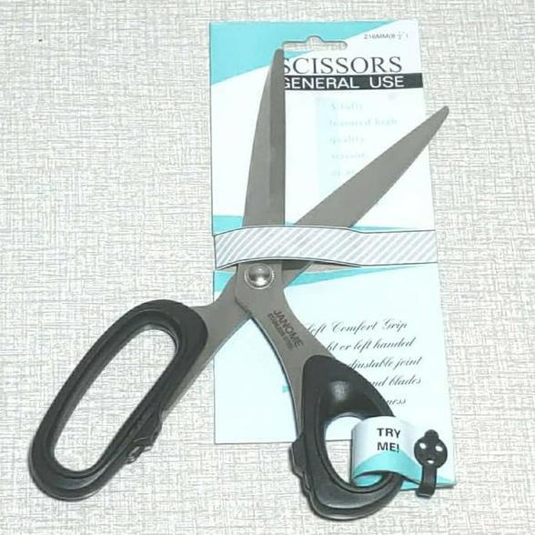 

Gunting Bahan Kain Janome Size 216Mm