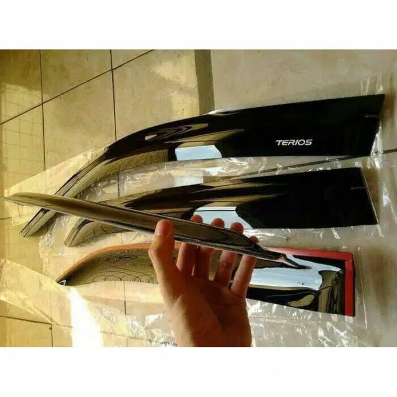 Talang Air  Slim Mobil Terios 2008-2017