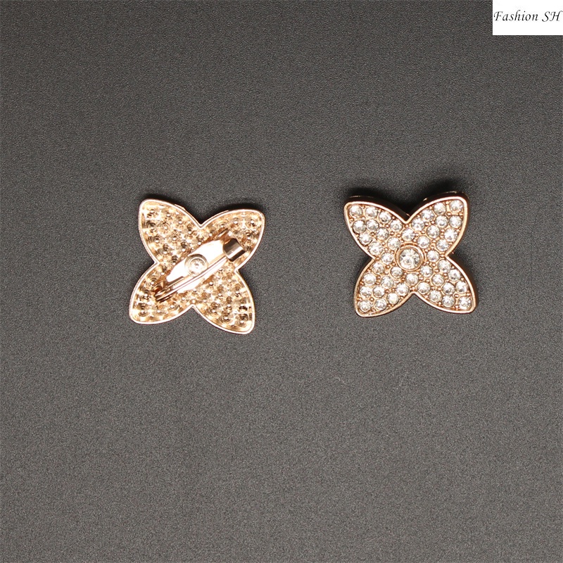 Bros Bentuk Daun clover Bahan alloy M70063