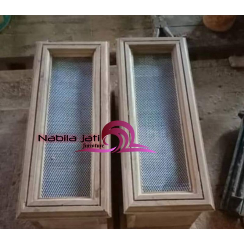 loster kayu jati/ventilasi udara kayu+kawat anti nyamuk