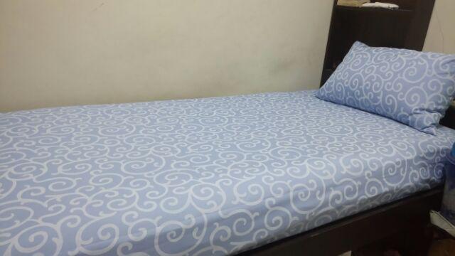 Sprei Waterproof + 2 Bantal + 2 Guling Tinggi 20cm - Gerai Abisha