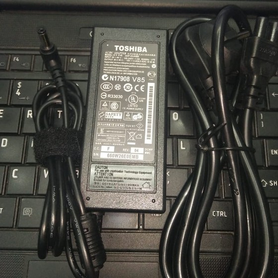 Adaptor Charger Toshiba Satellite L510 L500 L505 L515 19V 3.42A ORI