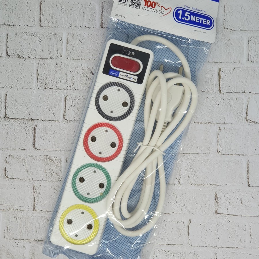 Stop Kontak yunior 4Lubang 1.5m