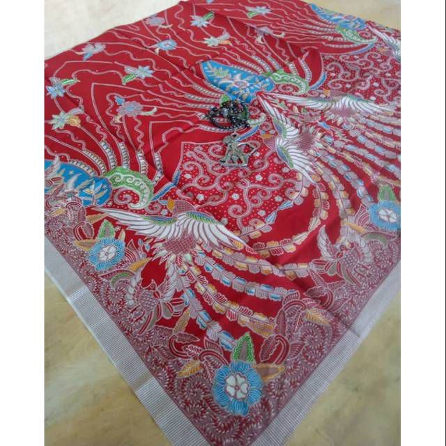 Kain Batik Solo Gunungan Biru Dasar Merah