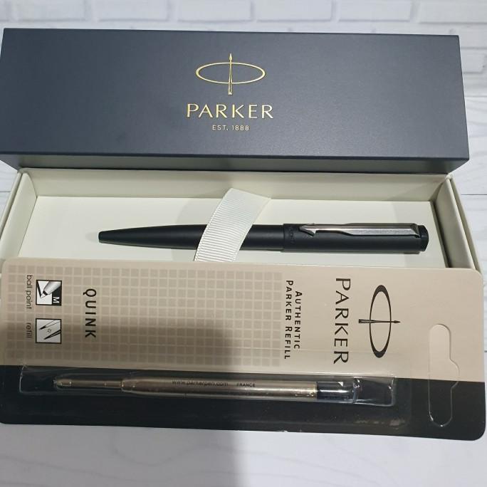 

Paket 1 Klik : Parker Vektor Matte Black CT Klip Silver BP + Refill Bp