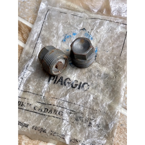 baut baud tap oli mesin original vespa corsa