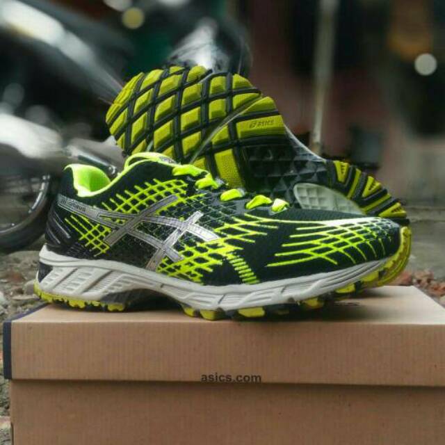 Sepatu volly sepatu asic gellnimbus
