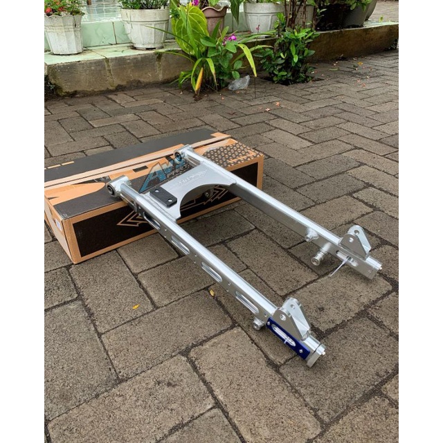 SWING ARM AREM MOS FULL ALMUNIUM CB GL PRO NEOTECH MEGAPRO SWING ARM MOS MOTIF COAK GL MAX PRO NEOTE