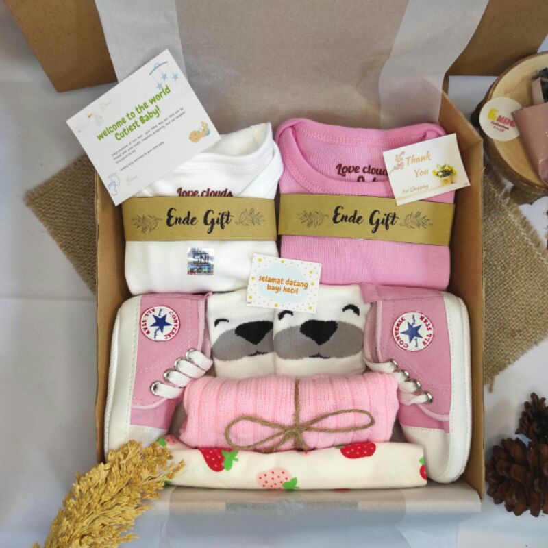 Gift Box Baby / Kado New Born / Kado Bayi/ Baju Bayi / Paket Hadiah Bayi / Hampers Baby Girl / Hampers Baby Boy (BISA COD)-Pink C