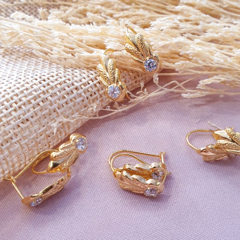 Anting hook daun ukir pmt emas asli kadar 300