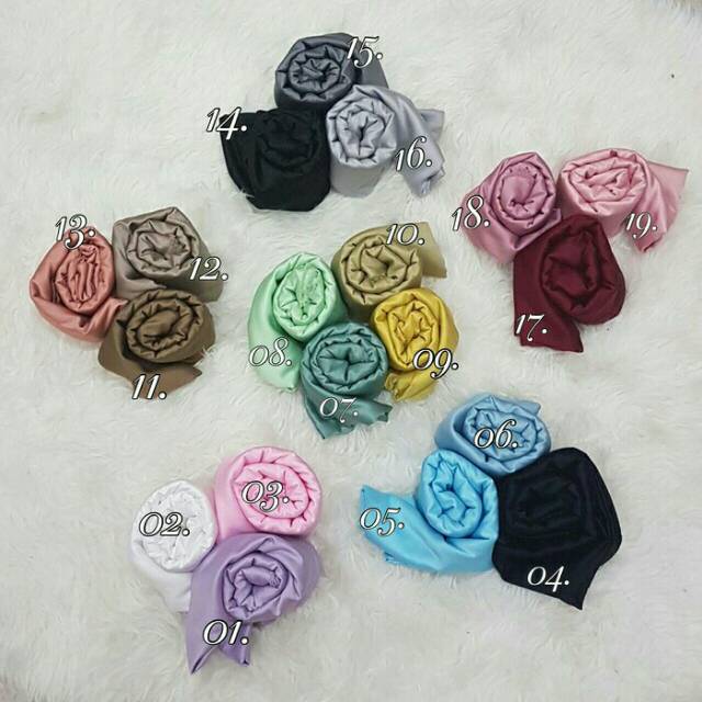 Jilbab maxmara polos (segiempat)