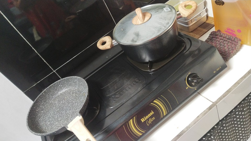 Panci Tutup Marble / Wajan Marble Yoshikawa 24cm Mj-12-10