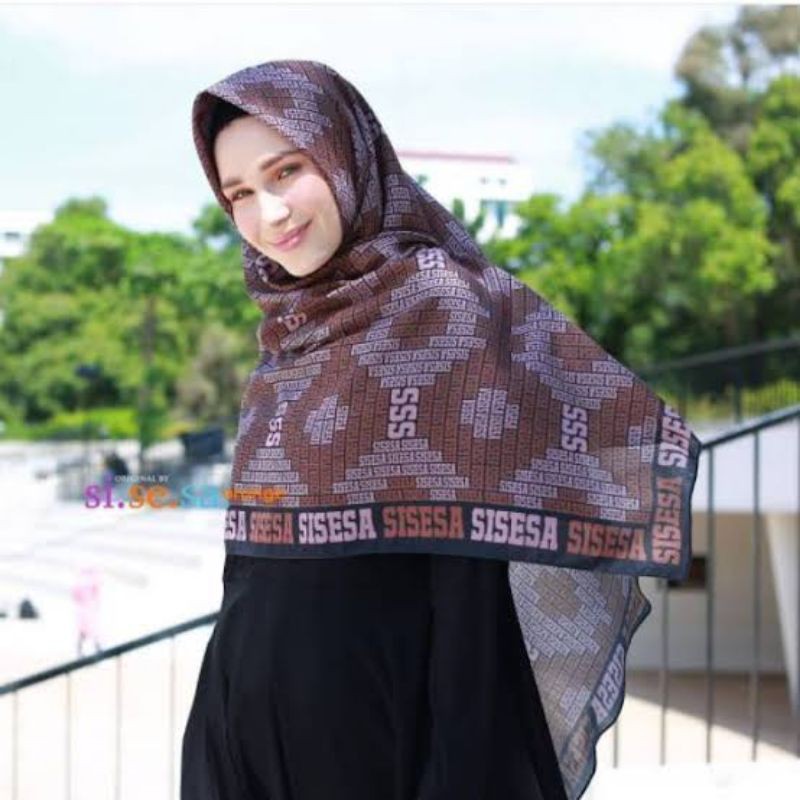 Restock Scarf Sisesa Swarovski Limited