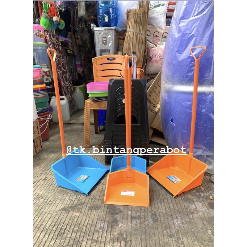 LION STAR - Pengki Sampah / Serok Sampah plastik / Dustpan Lion Star