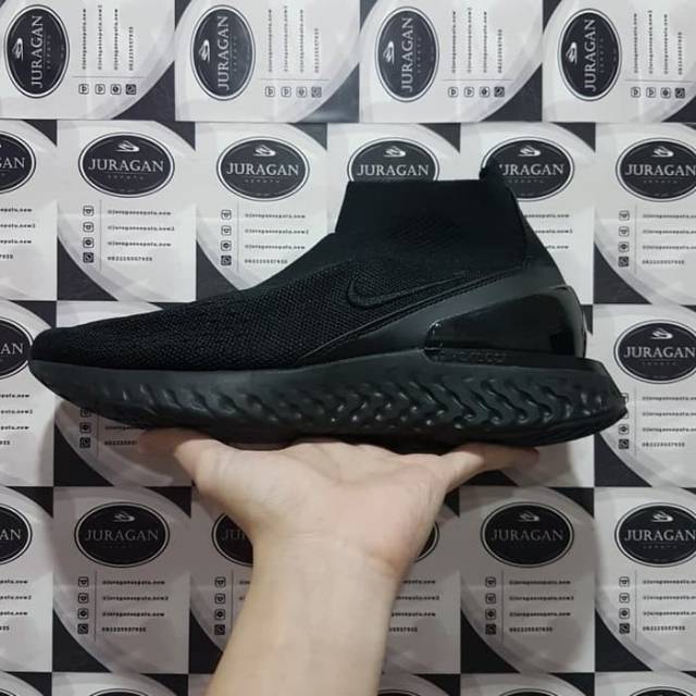 Nike Rise React Flyknit &quot;Triple Black&quot;