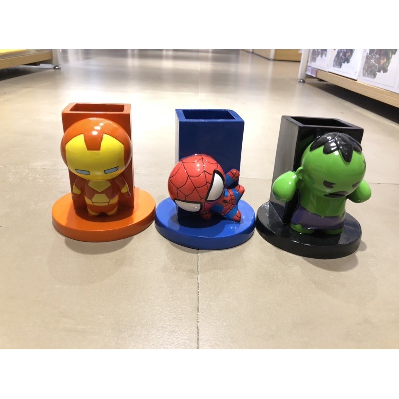 

PEN STAND MARVEL COLLECTION MINISO TEMPAT BOLPOINT