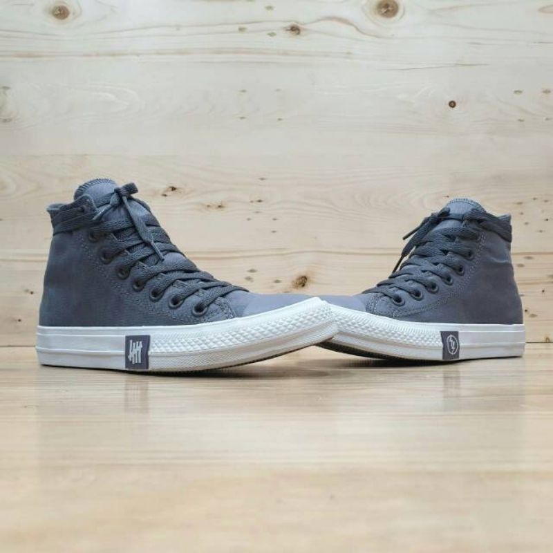 Sepatu Sneaker Tali Converse Basic HIGH White Grey 36-43