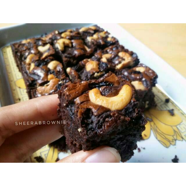 

Plain / Milo + Raisin Mix Brownies