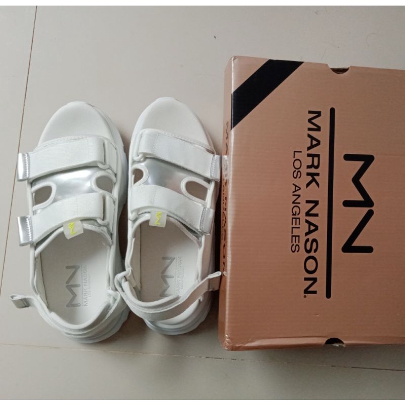 Sandal Skechers x Mark Nason Smart Block Women Sandals White