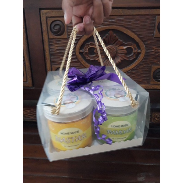 

Hampers Kue Kering isi 4 Toples Tas Jinjing
