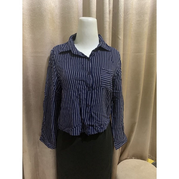 kemeja crop ada woman