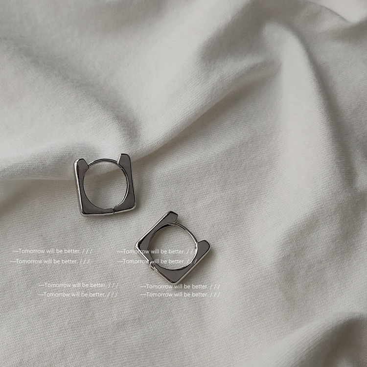 Anting Bulat Simple Trendy Warna Silver Untuk Wanita