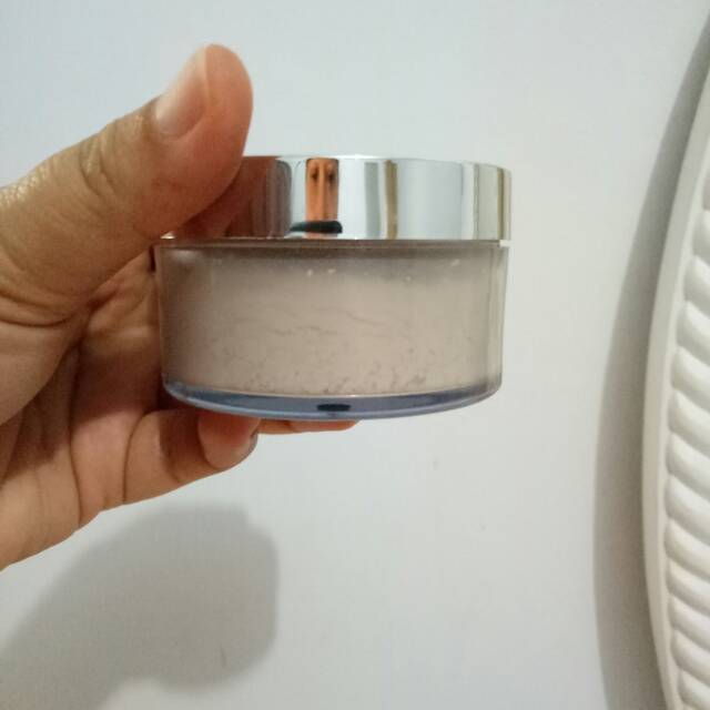 Preloved bedak ultima2 shade 022 light