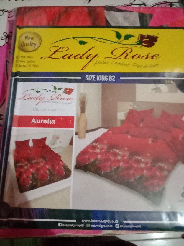 Sprei Lady Rose Uk. King (180x200) Dan Uk. Queen (160x200) Motif Louise, Gisel, Aurel Dan Gc