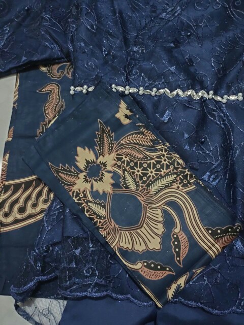 Batik Couple Kebaya Set Hanum Series Tunangan Lamaran Wisuda Kondangan Kekinian 2021