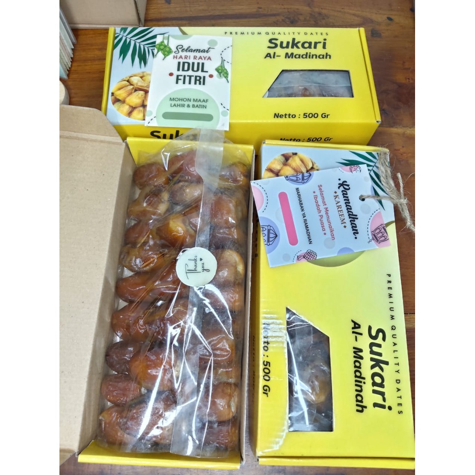 

Kurma Sukari Al Qosim 500gram box kuning istimewa FREE kartu ucapan