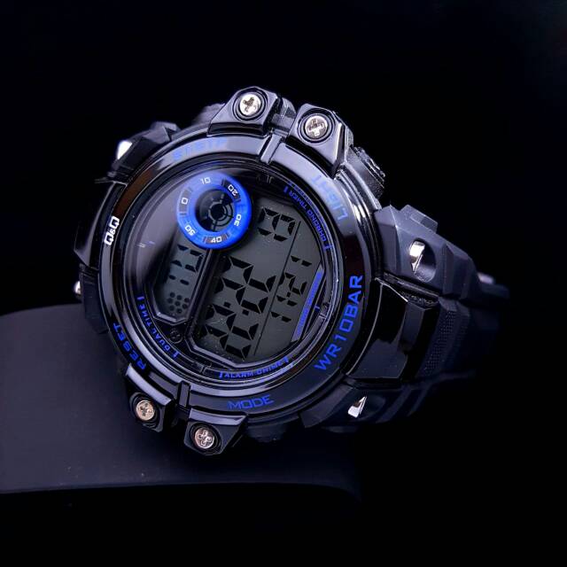 Jam Tangan QQ QnQ Q&Q Sport Cowok Pria Digital M151 Original