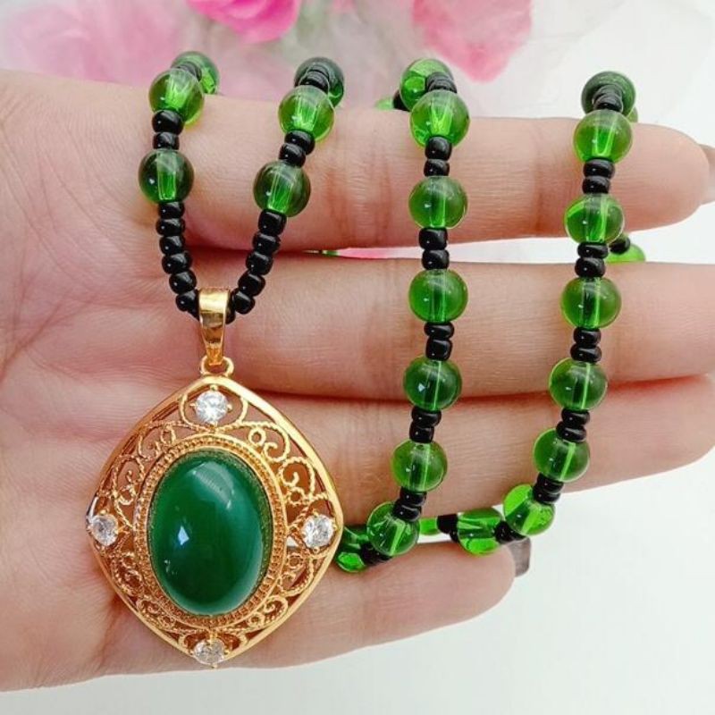 kalung liontin giok lapis emas impor terbaru