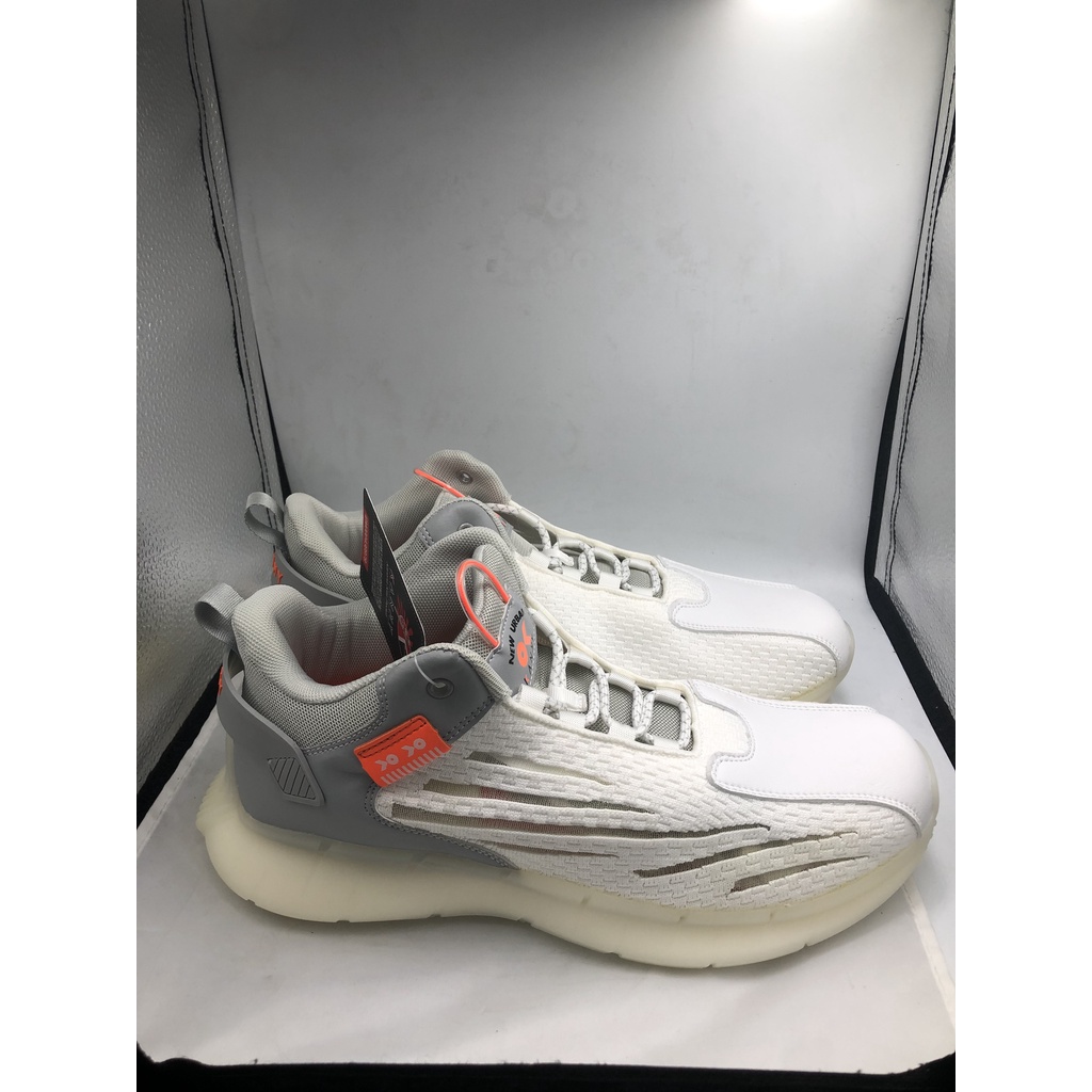 SEPATU KANKY HIRO IZANAGI